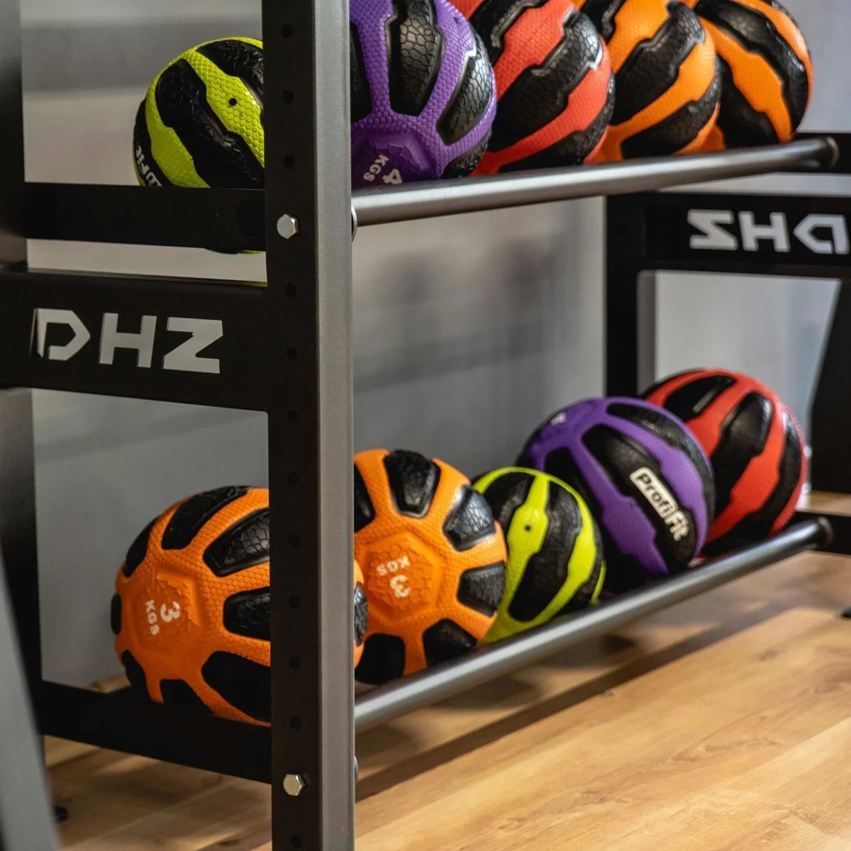 Реальное фото Медицинский мяч (медбол) PROFI-FIT 4 кг от магазина Спортев