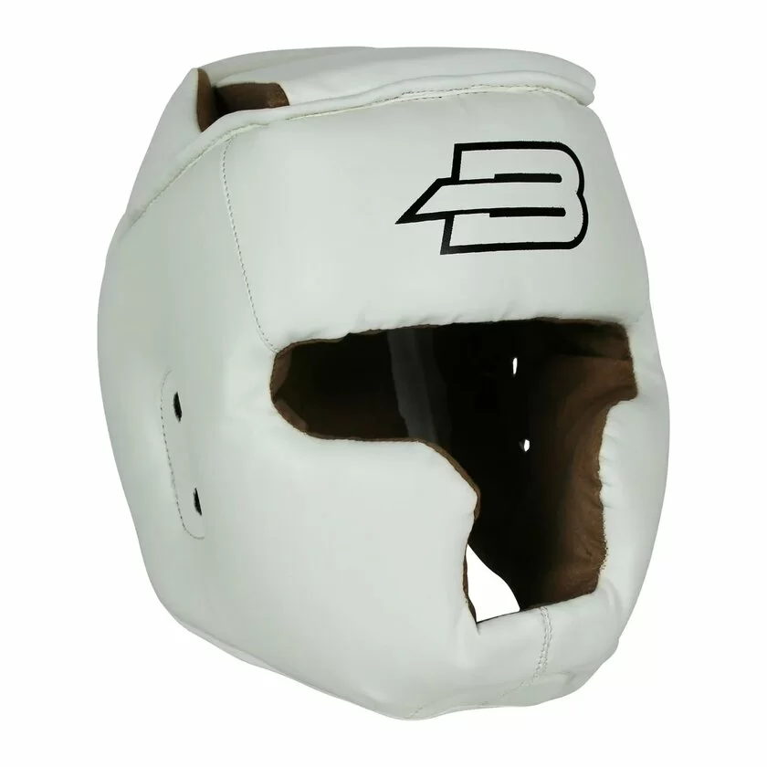 Реальное фото Шлем для карате BoyBo Flex белый от магазина СпортЕВ