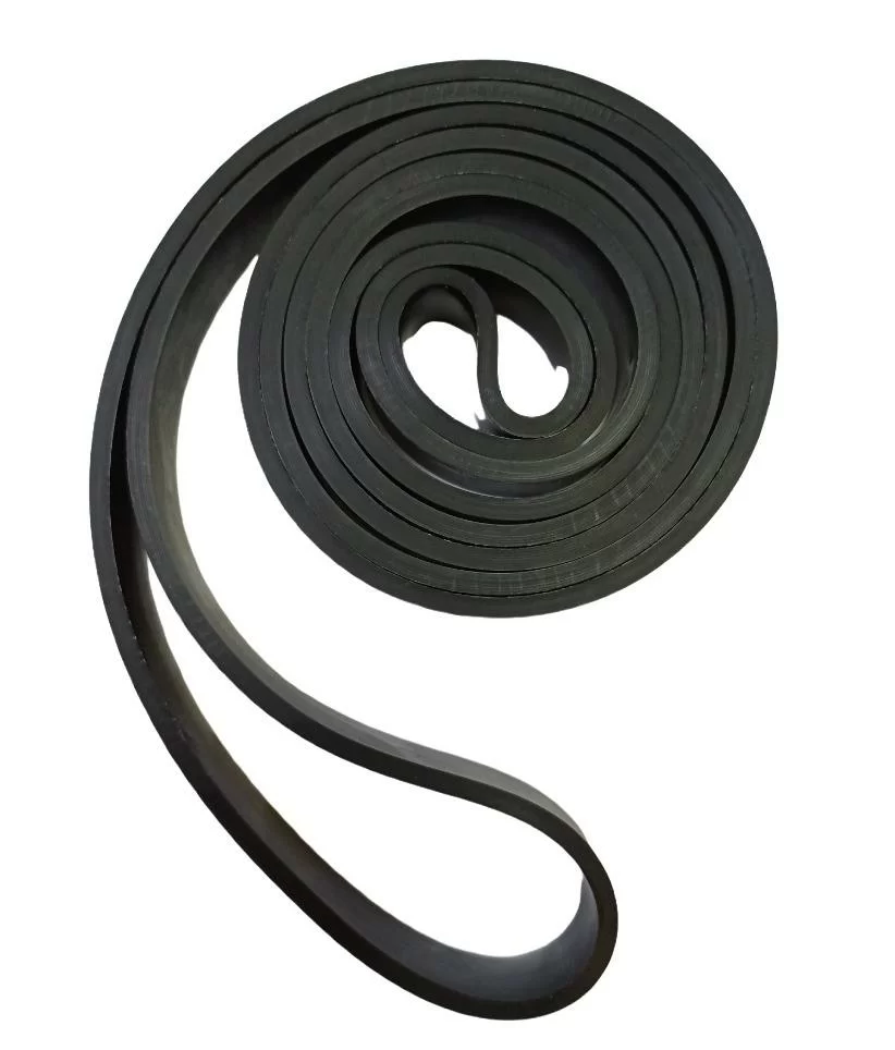 Реальное фото Эспандер петля резиновая 208х0,45х2,1 см 5-20 кг черный от магазина СпортЕВ