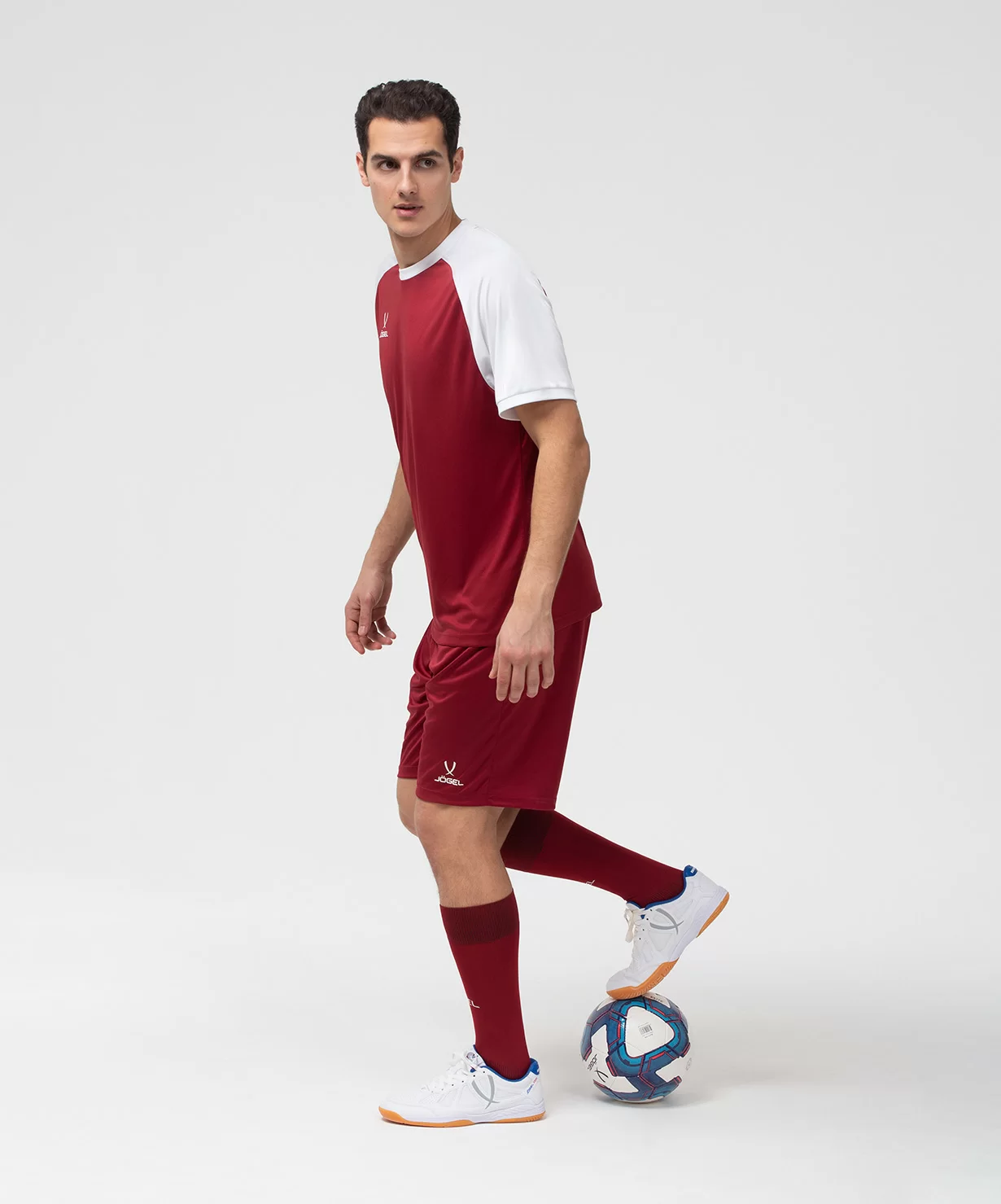 Реальное фото Шорты игровые JÖGEL CAMP Classic Shorts, гранатовый/белый от магазина Спортев