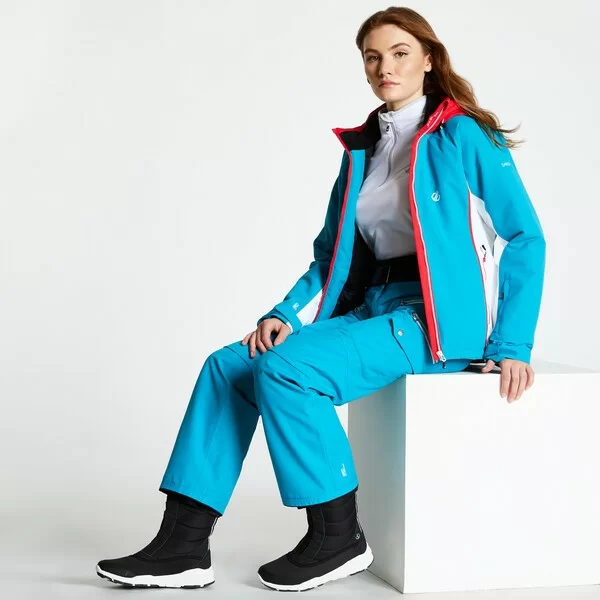 Реальное фото Куртка Thrive Jacket (Цвет 4JM, Синий) DWP437 от магазина СпортЕВ