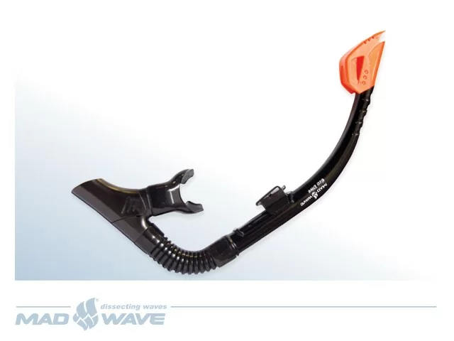 Реальное фото Трубка для плавания Mad Wave ECO Dive черная M0628 04 0 01W от магазина СпортЕВ