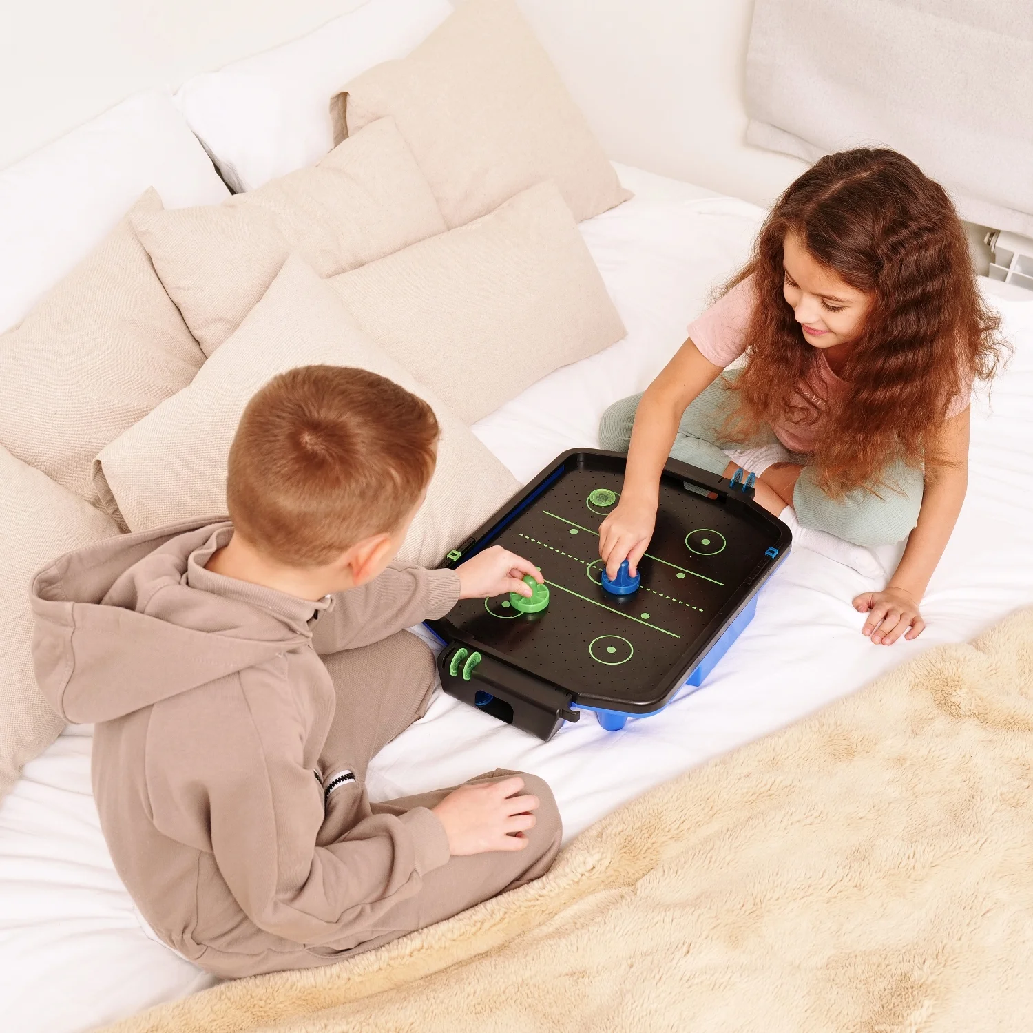 Реальное фото Игровой стол - аэрохоккей DFC SB-AT-2711 от магазина Спортев