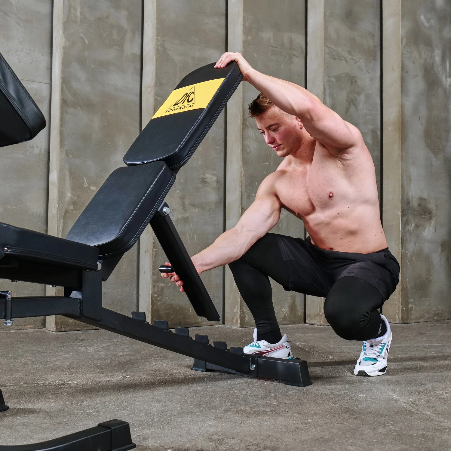 Реальное фото Скамья силовая DFC SUB018 от магазина Спортев