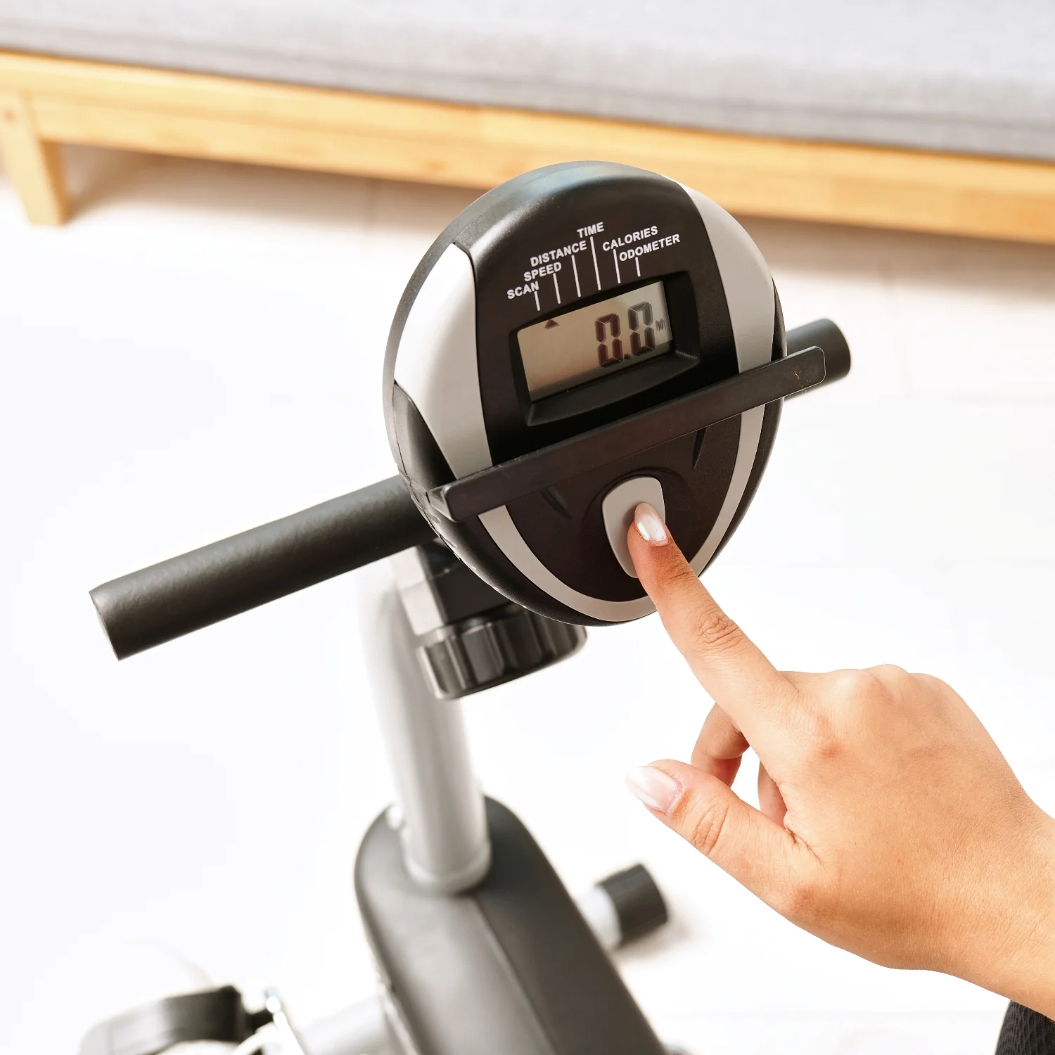 Реальное фото Велотренажер DFC GBYQ-2309D от магазина Спортев