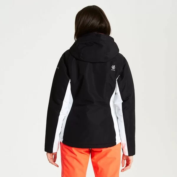 Реальное фото Куртка Thrive Jacket (Цвет 800, Черный) DWP437 от магазина СпортЕВ