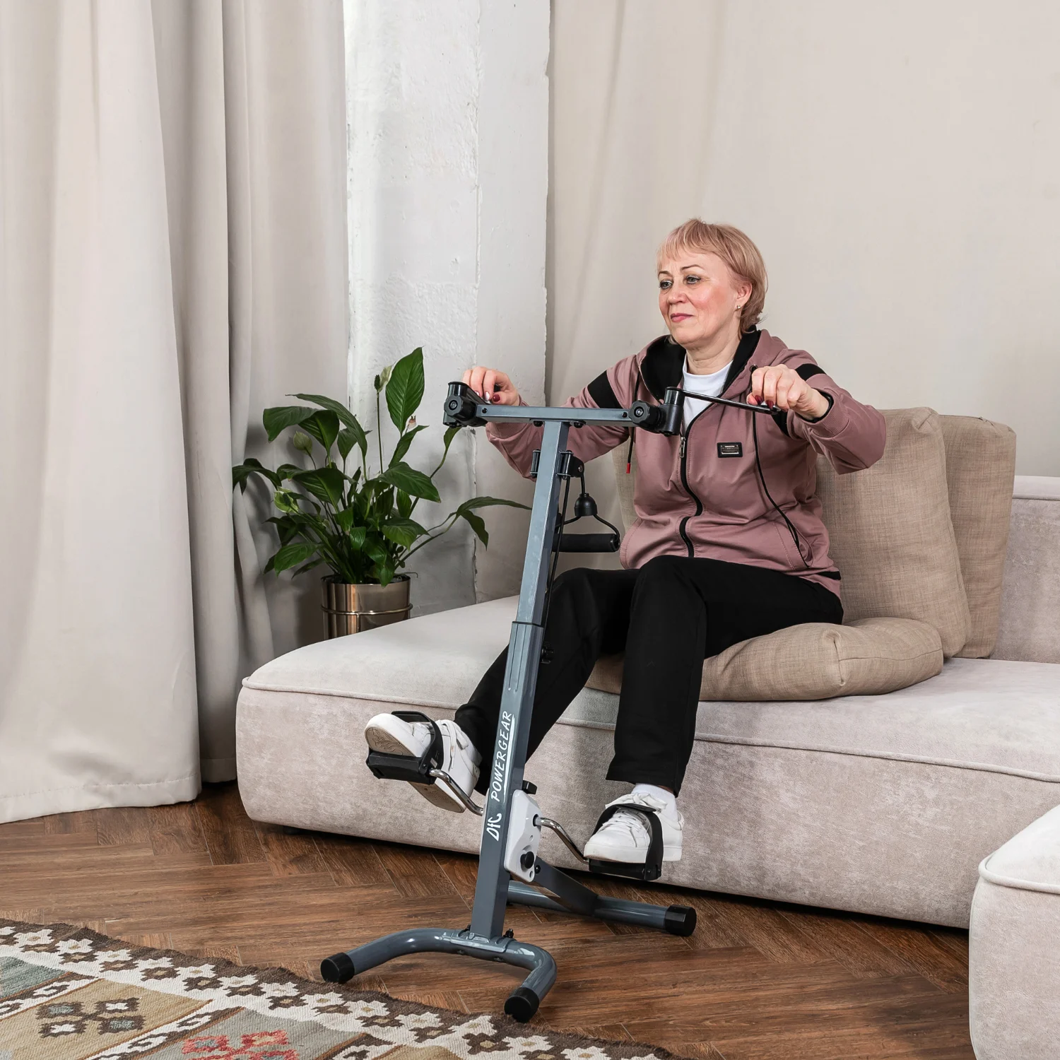 Реальное фото Велотренажер двойной DFC B810W dual bike от магазина Спортев