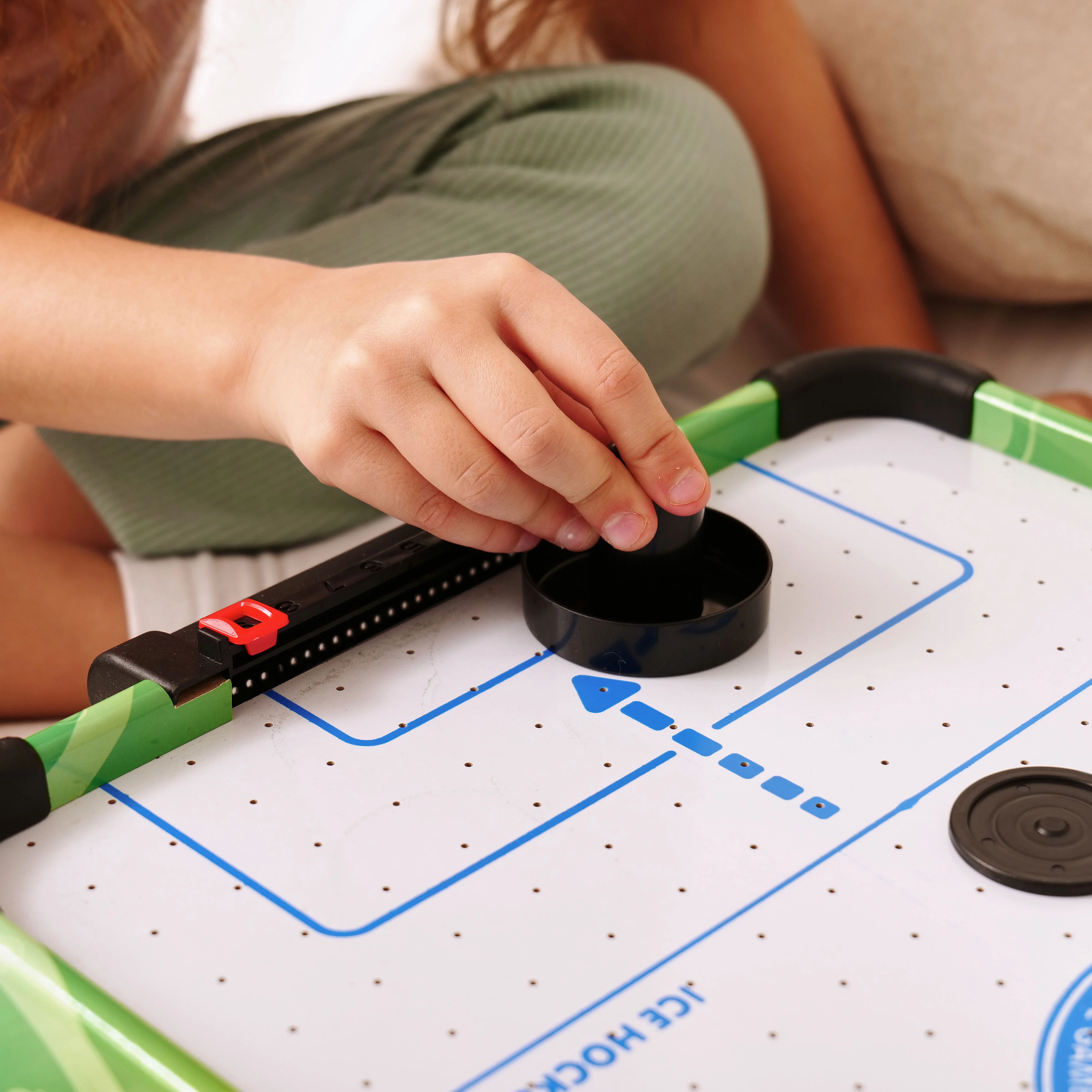 Реальное фото Игровой стол - аэрохоккей DFC SB-AT-3001 от магазина Спортев