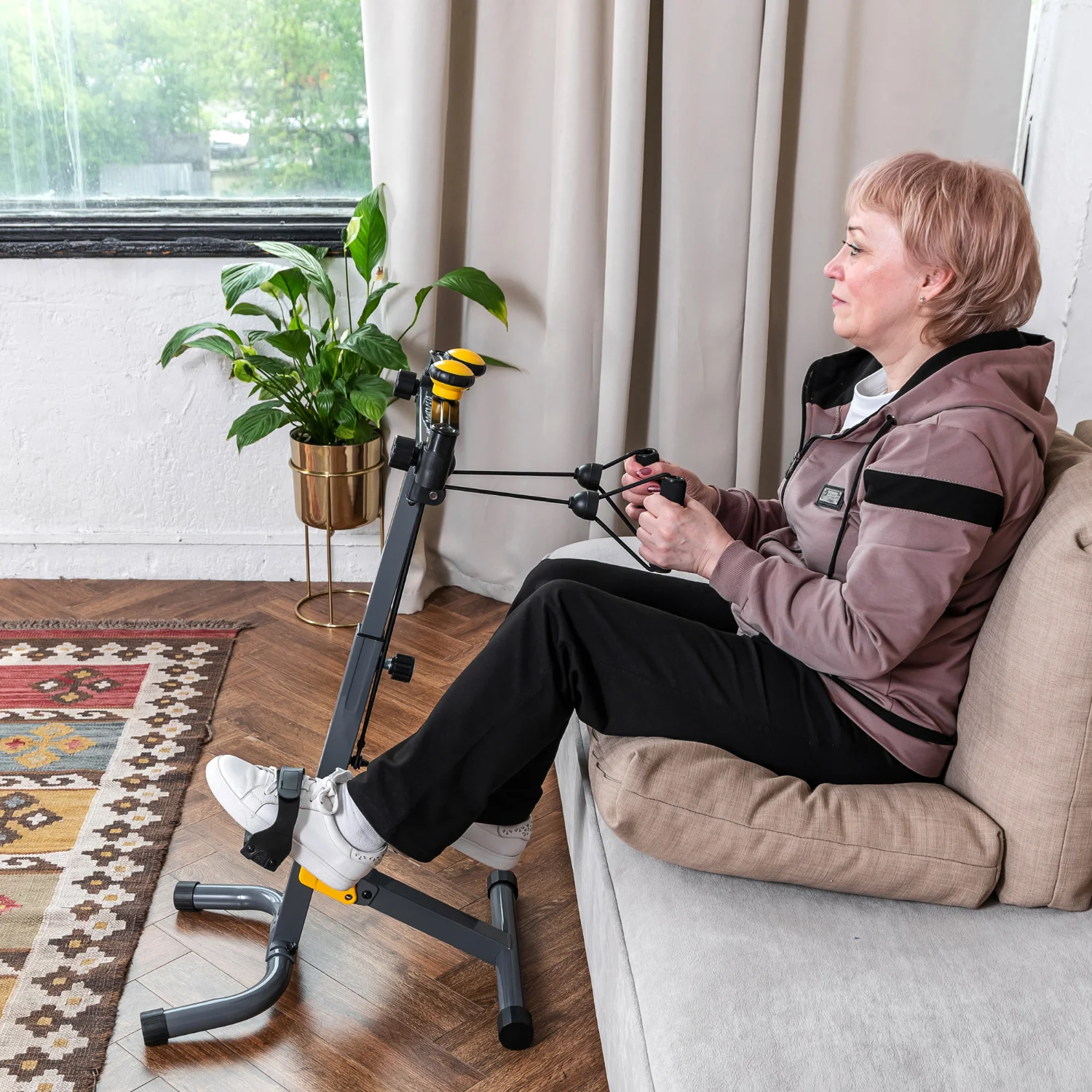 Реальное фото Велотренажер двойной DFC B810Y dual bike от магазина Спортев