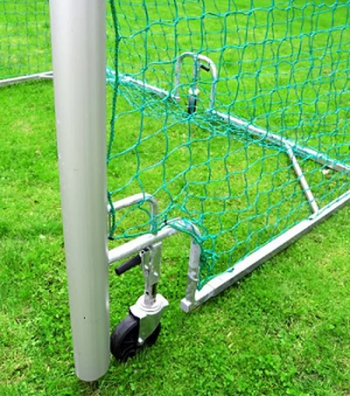 Реальное фото Ворота для мини-футбола SPORTWERK мобильные с колесами, рама овал 3х2х2 м от магазина Спортев