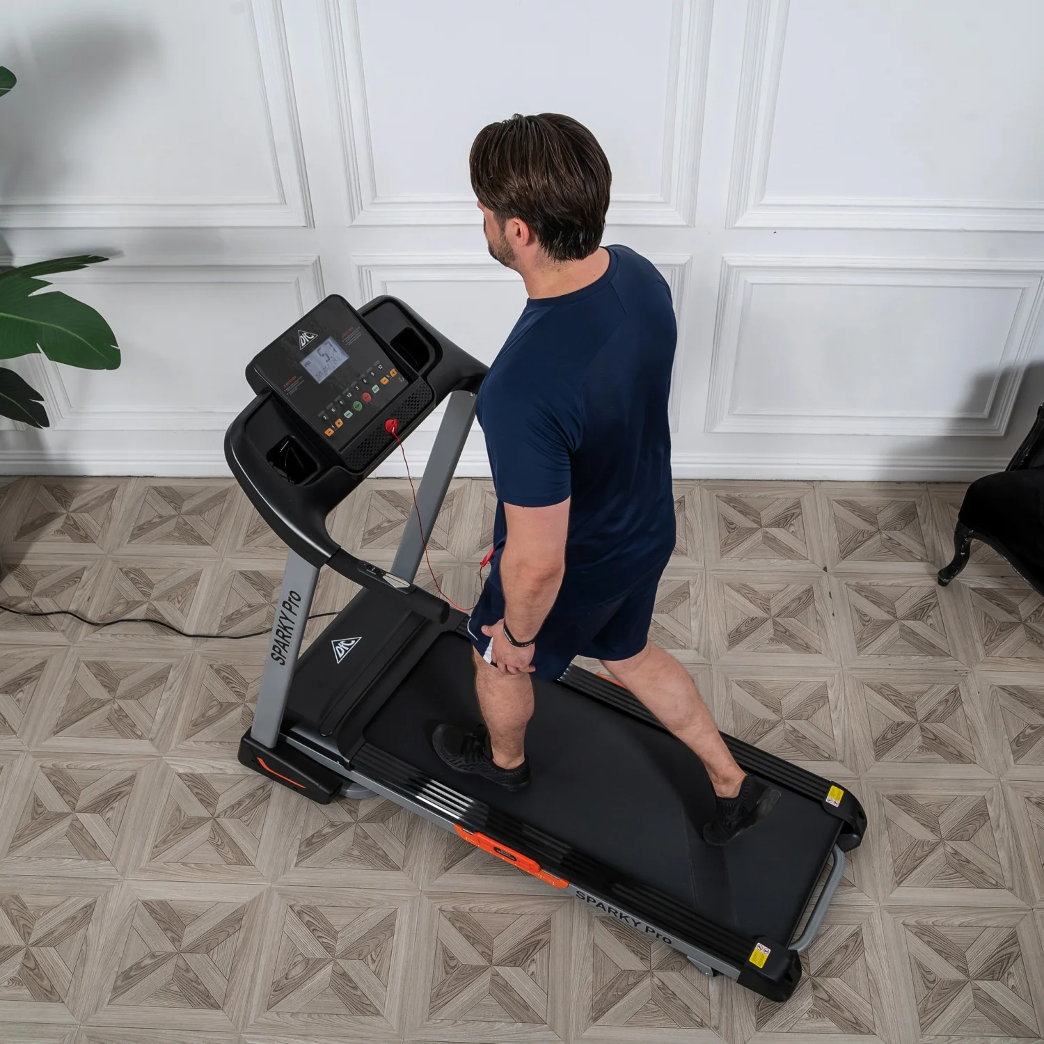 Реальное фото Беговая дорожка DFC SPARKY Pro T635 от магазина Спортев