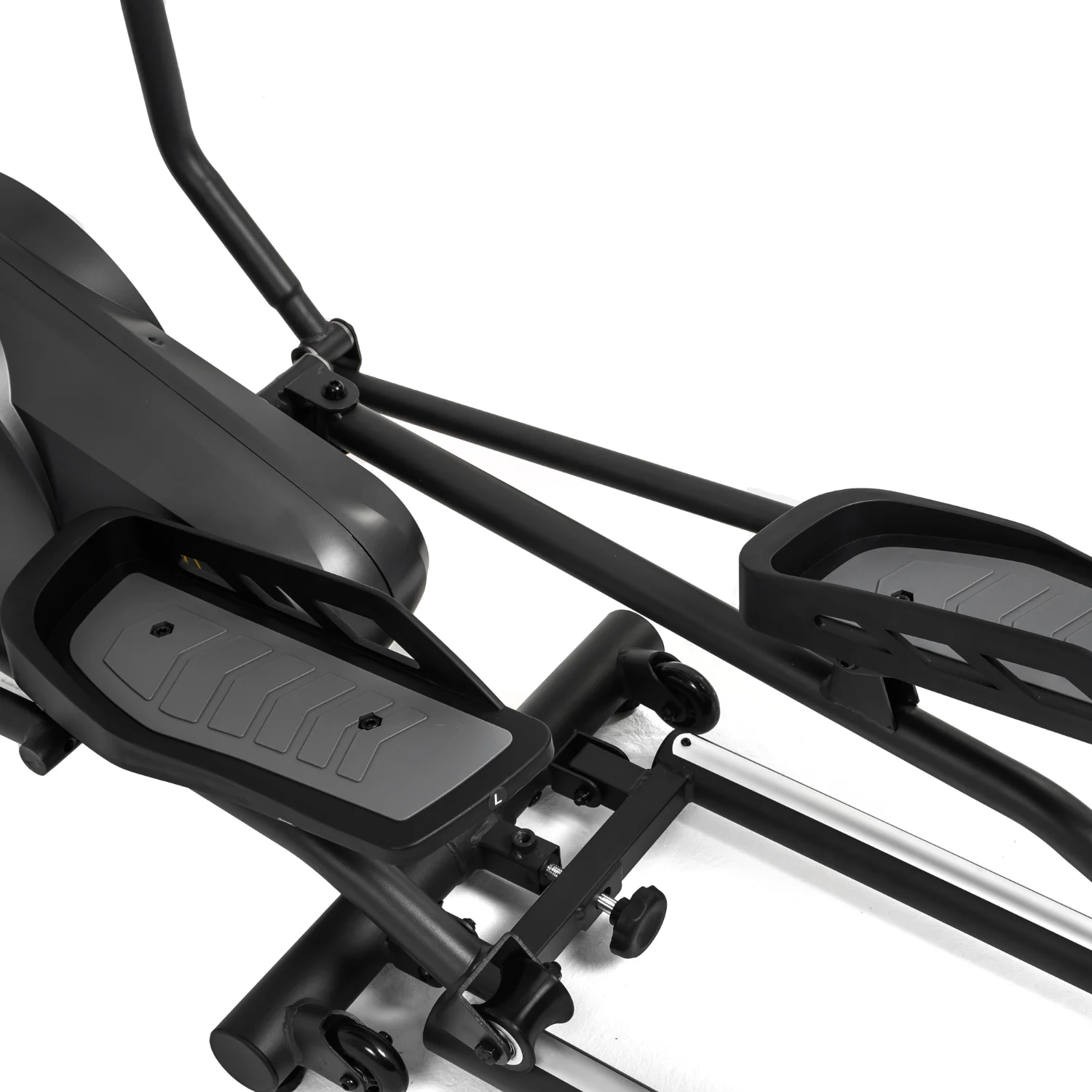 Реальное фото Эллиптический тренажер DFC E6710T от магазина Спортев