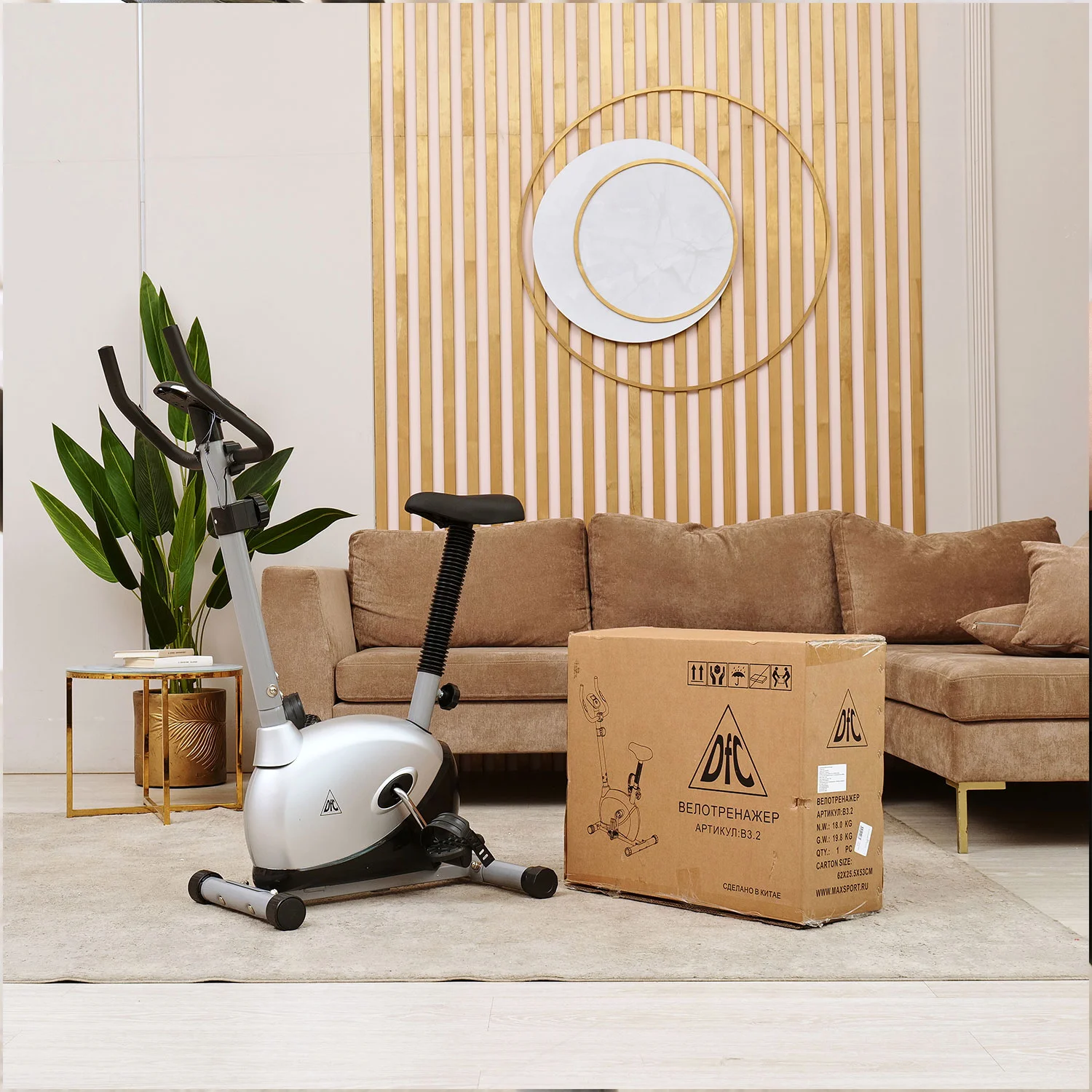 Реальное фото Велотренажер DFC B3.2 (черный/серебристый) от магазина Спортев