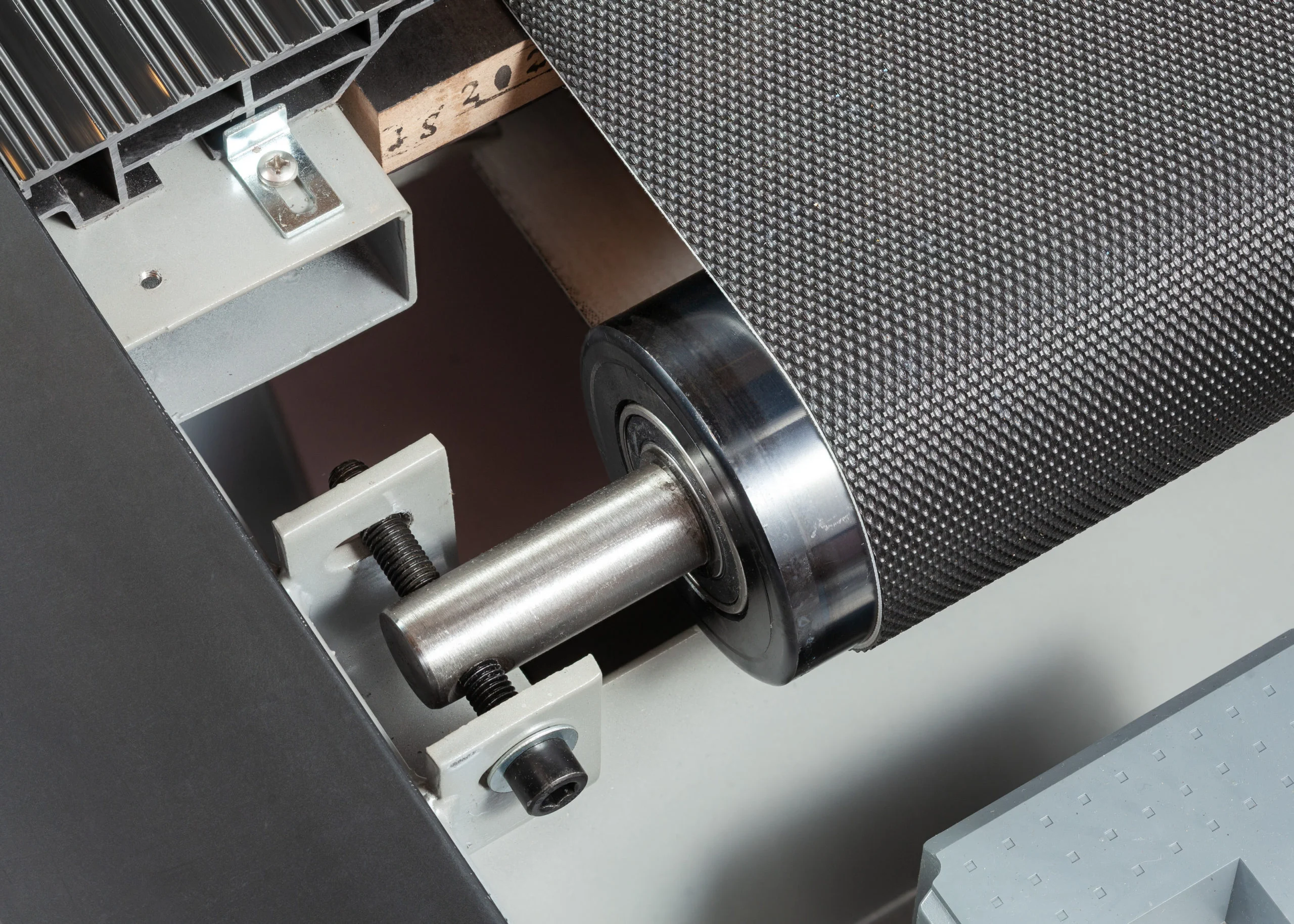 Реальное фото Беговая дорожка VictoryFit GYM-8009 от магазина Спортев