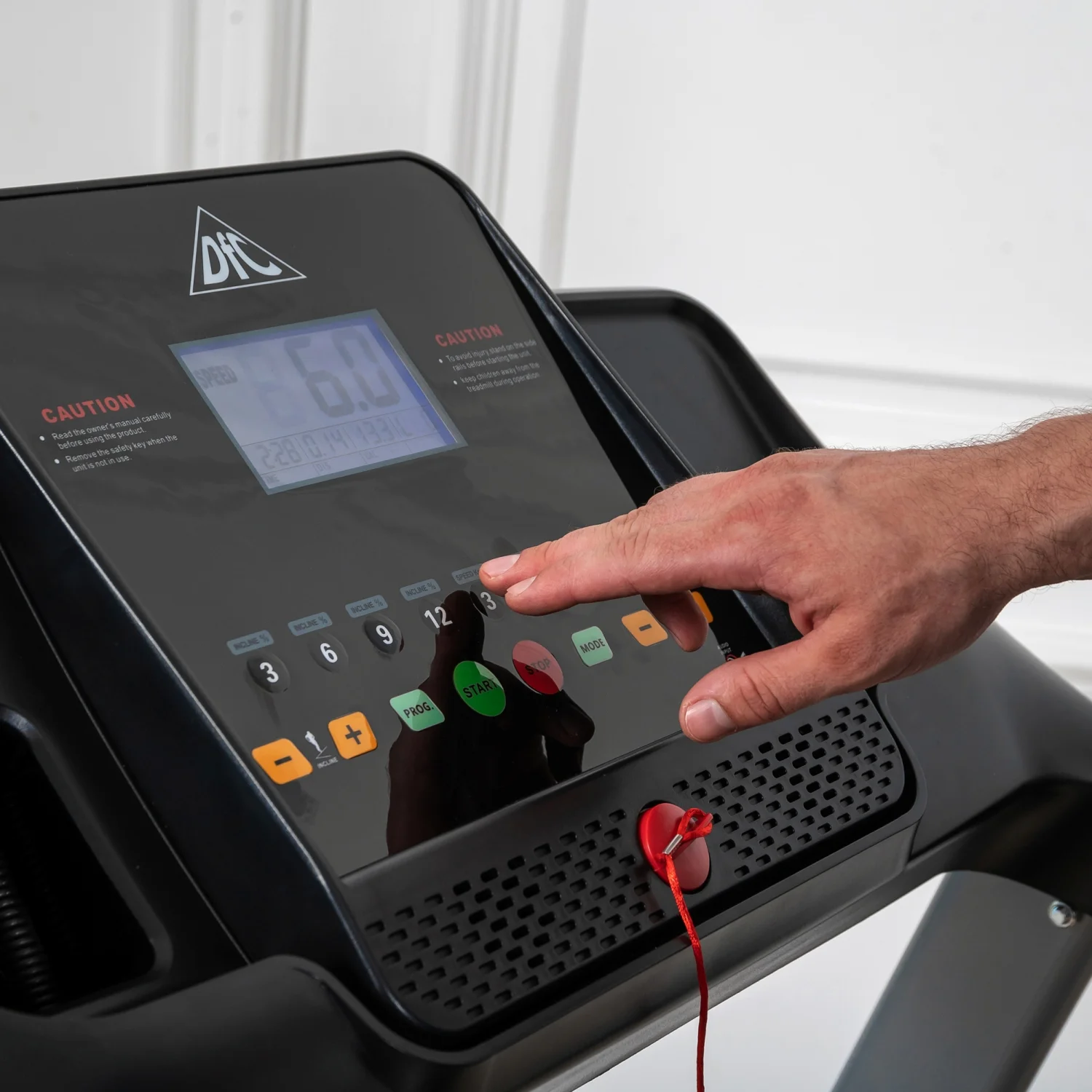 Реальное фото Беговая дорожка DFC SPARKY Pro T635 от магазина Спортев