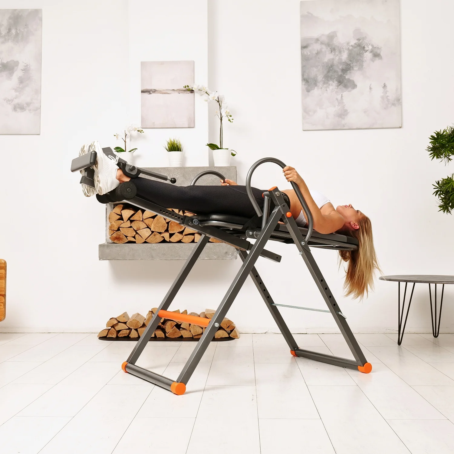 Реальное фото Инверсионный стол DFC IT002 складной от магазина Спортев