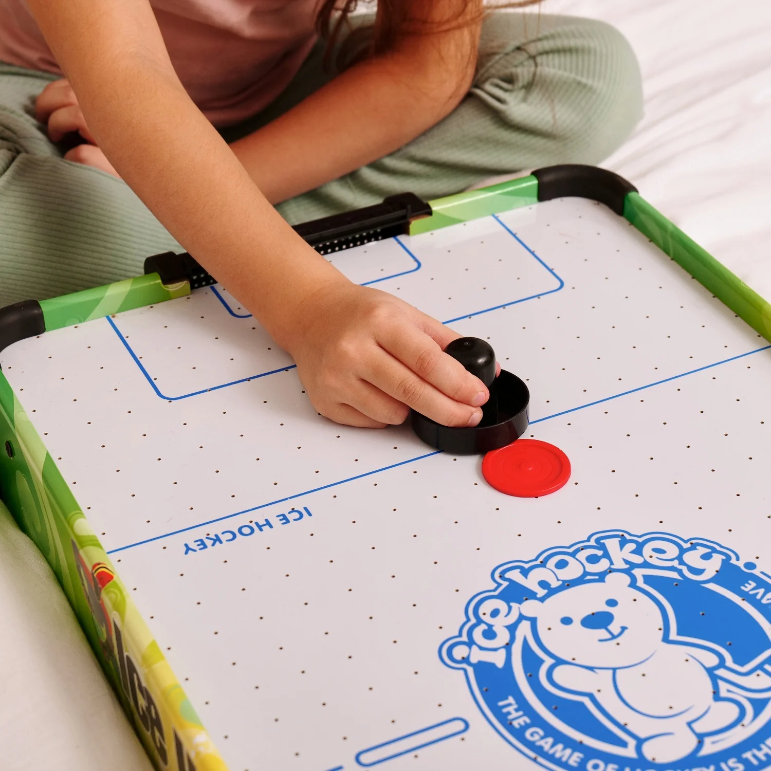 Реальное фото Игровой стол - аэрохоккей DFC SB-AT-3003 от магазина Спортев