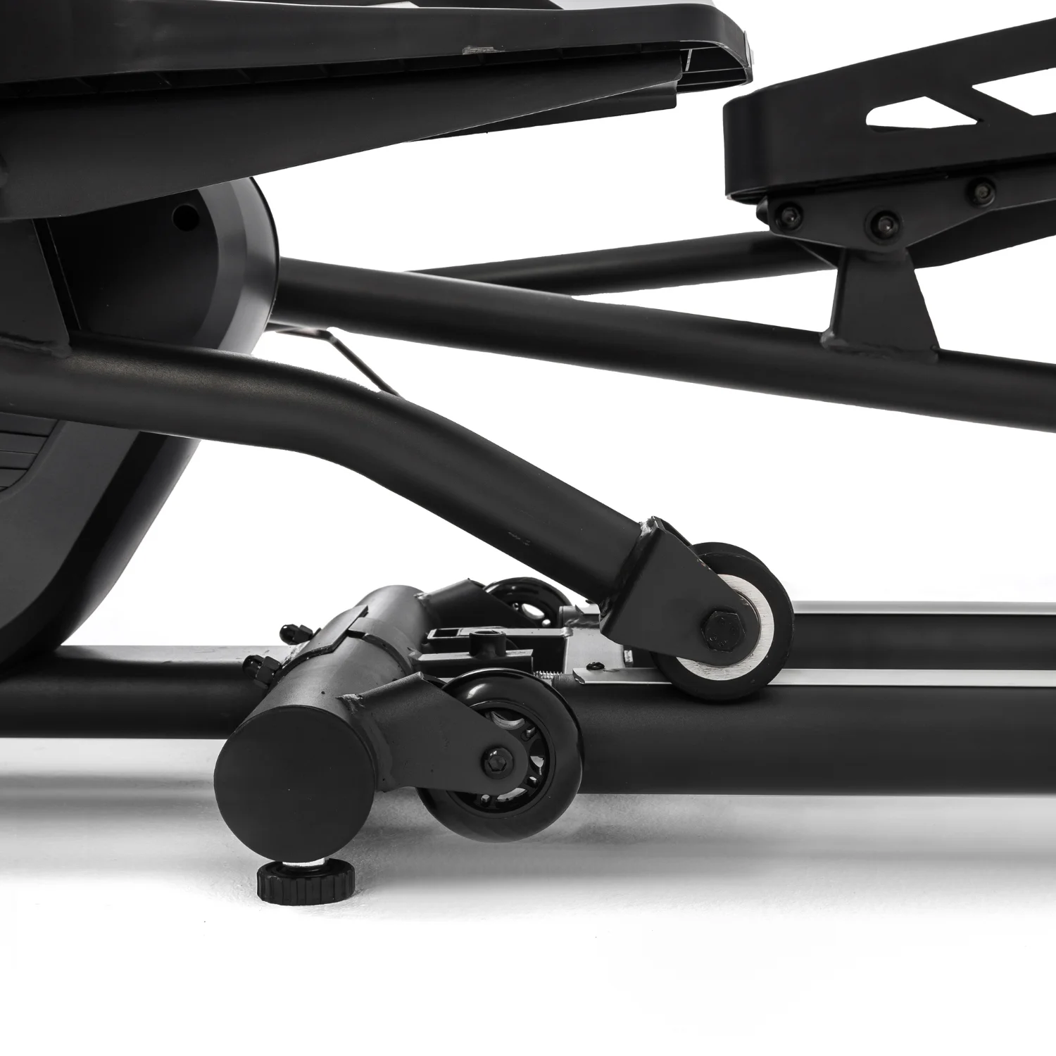 Реальное фото Эллиптический тренажер DFC E6710T от магазина Спортев