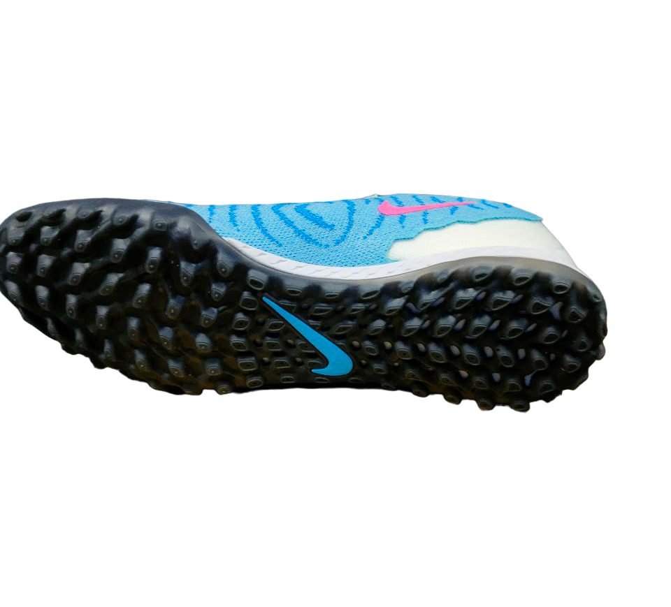 Реальное фото Бутсы Nike Phantom GX Elite turf голубой/белый от магазина Спортев