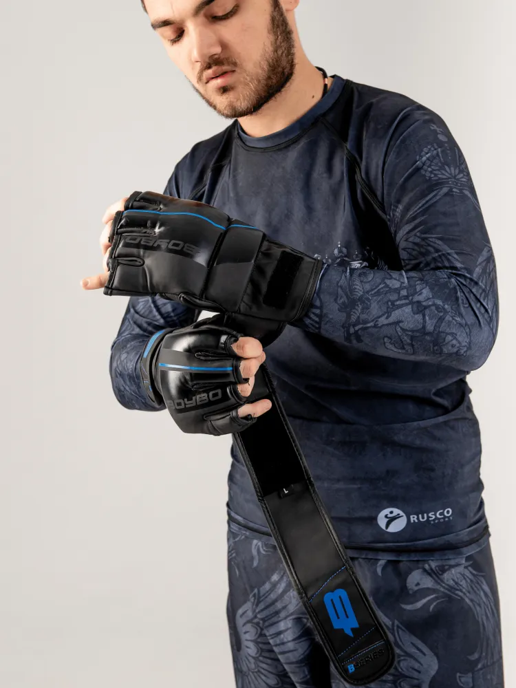Реальное фото Перчатки ММА BoyBo B-series черно-синие от магазина СпортЕВ
