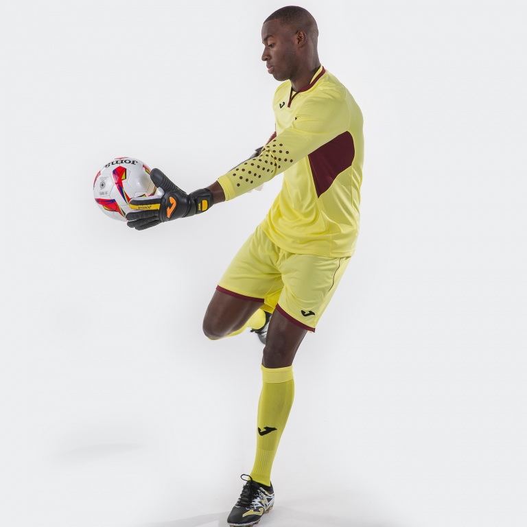 Реальное фото Форма вратарская Joma Zamora III 100695.922 от магазина Спортев