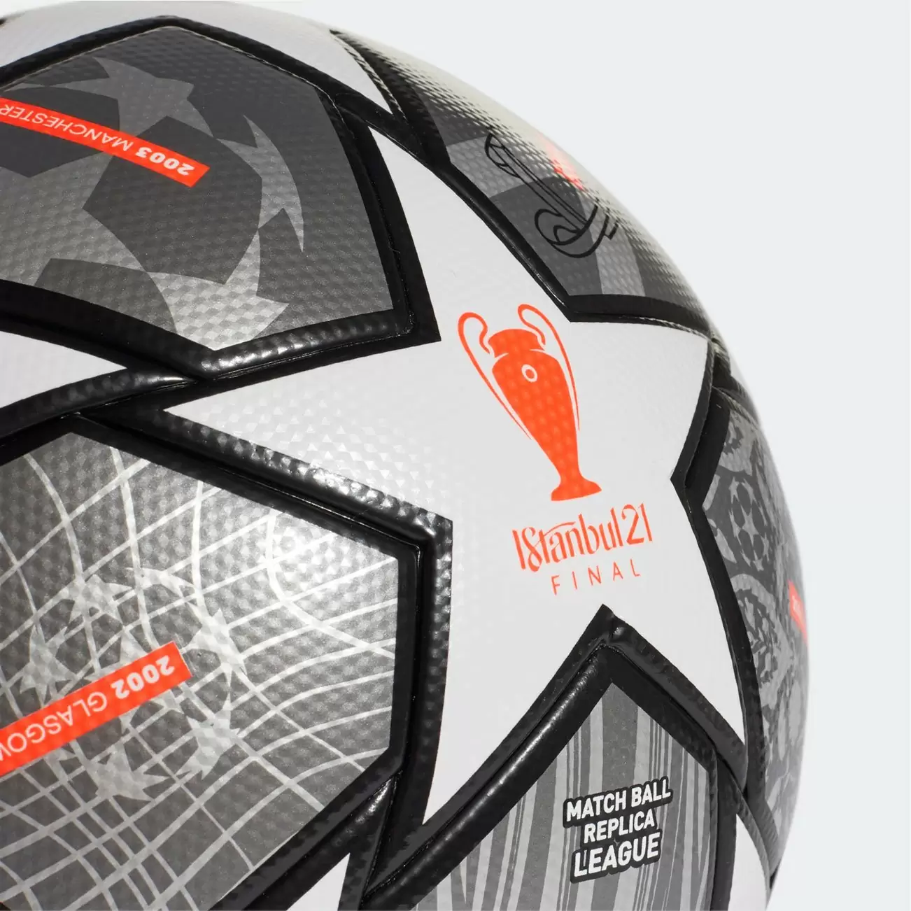 Мяч футбольный Adidas Uefa Champions League Finale League №5 GK3468 Реальное фото Мяч футбольный Adidas Uefa Champions League Finale League №5 GK3468 от магазина Спортев