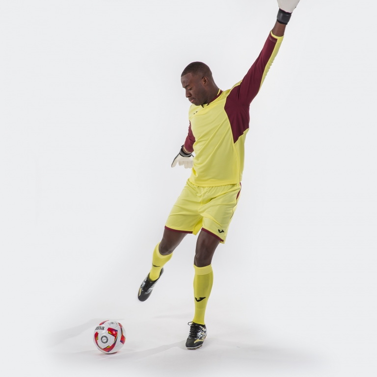 Реальное фото Форма вратарская Joma Zamora III 100695.922 от магазина Спортев