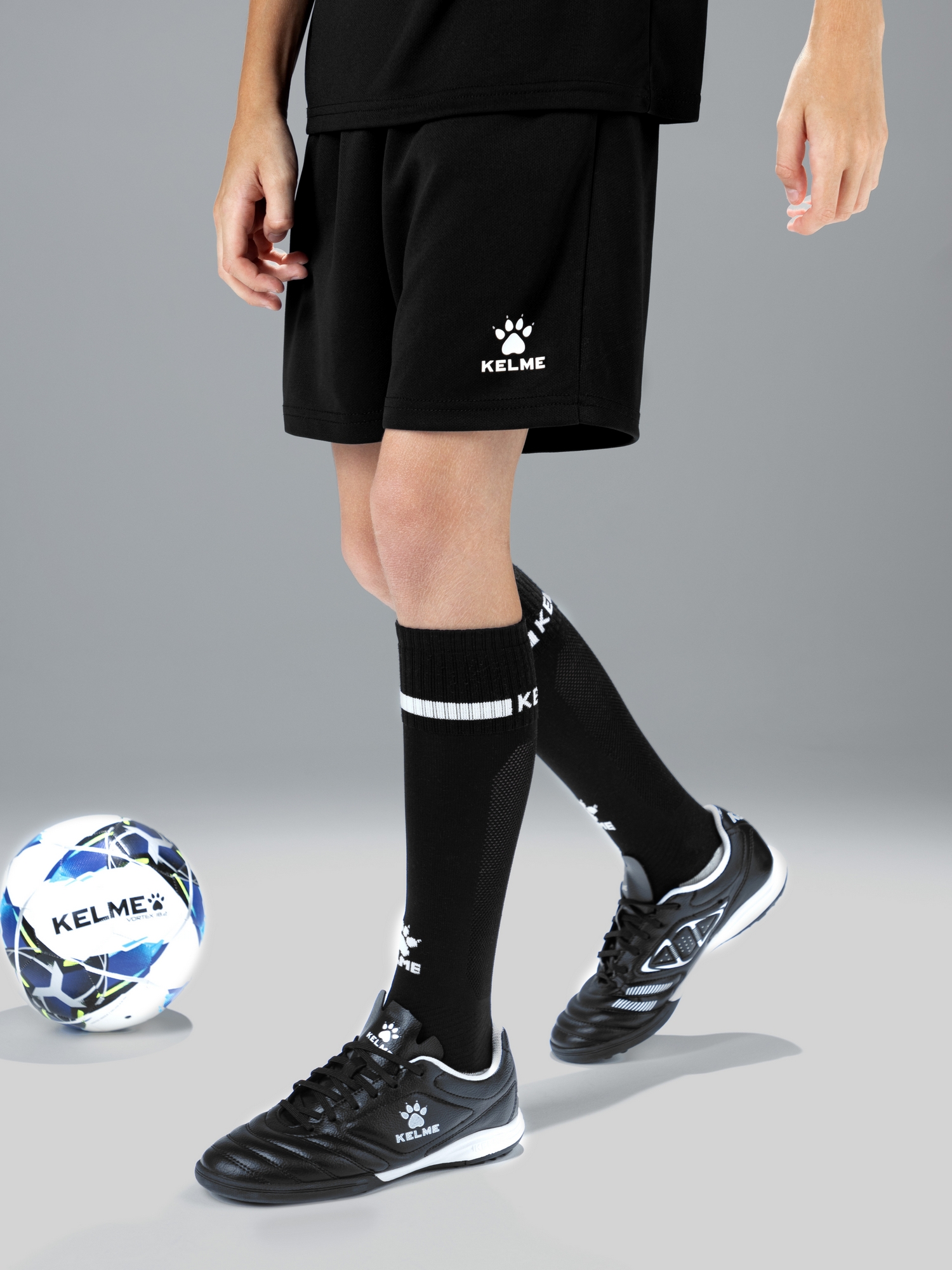 Реальное фото Шорты Kelme Badalona детские 7351ZB3255.000 от магазина Спортев